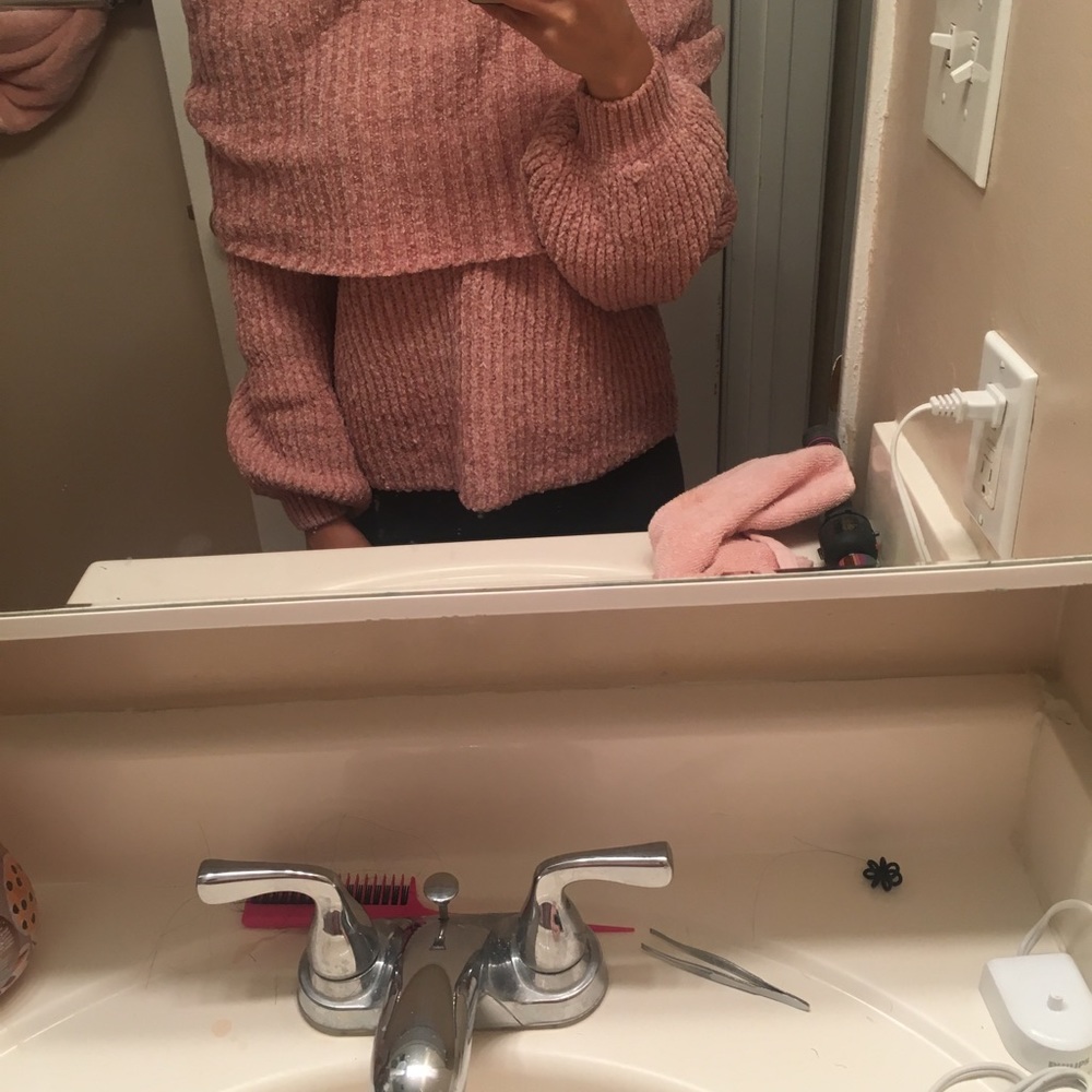 Sweater - Picture 4 of 5